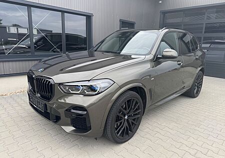 BMW X5 40d M Sport -Pano-BelüSitz-NightV-360K-22Zo