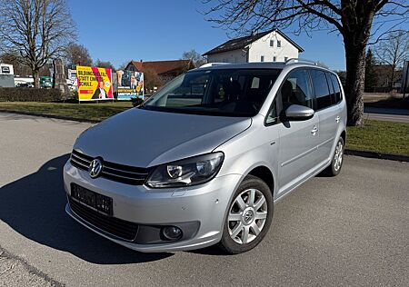 VW Touran Volkswagen 1.6 TDI Life NAVI SHG PDC Tempomat SHZ