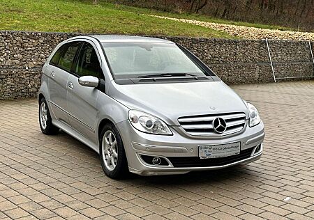 Mercedes-Benz B 200 Automatik I AHK I Klima I SHZ I PDC I