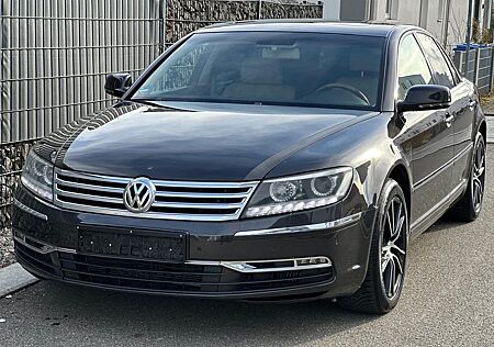 VW Phaeton Volkswagen 3.0 V6 TDI 4MOTION Tiptronic 5-Sitzer -