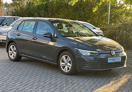 VW Golf Volkswagen VIII 2.0 TDI LIFE DSG / Kamera / ACC