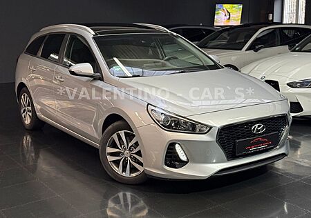 Hyundai i30 cw Family + Nav/Kamera/Temp/Shz/Lhz/Pano/Led