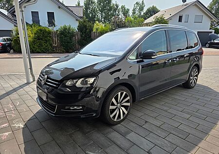 VW Sharan Volkswagen 2.0 TDI SCR 135kW DSG Highline Highline