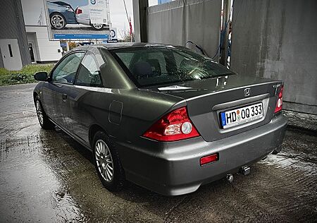 Honda Civic 1.7i LS