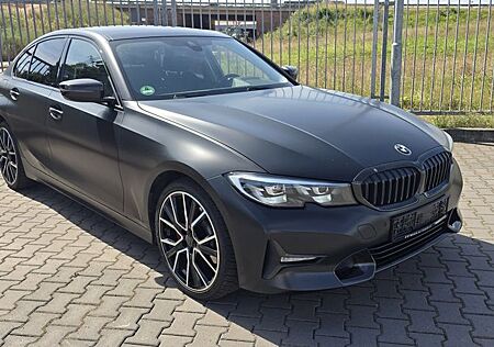 BMW 330 i Sport Line Shadow/Navi/Kamera/Leder/LED/