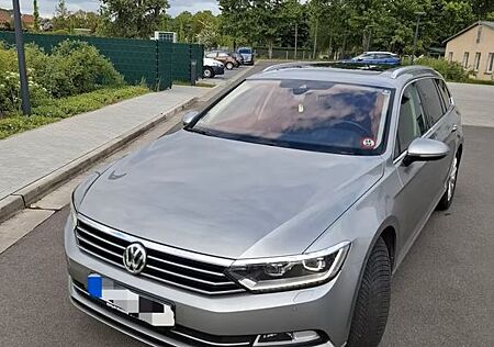 VW Passat Variant Volkswagen 2.0 TDI DSG Highline Variant ...