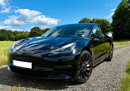 Tesla Model 3 Performance AWD, 513 PS