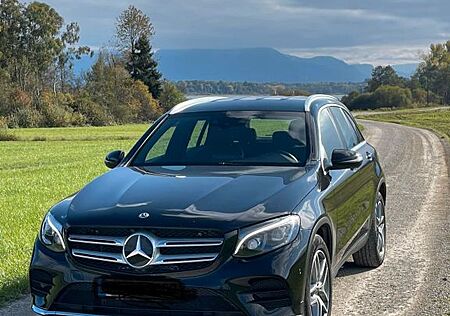 Mercedes-Benz GLC 250 gebraucht kaufen Mercedes-Benz GLC 250 4MATIC AMG Line Autom. AMG Line