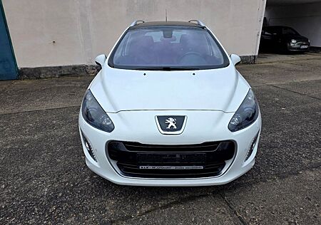 Peugeot 308 SW 1,6T 156 "Allure" autom Panorama Klimaaut