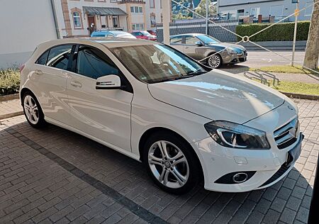 Mercedes-Benz A 180 BlueEFFICIENCY Edition Edition
