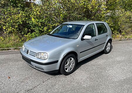 VW Golf Volkswagen 4 1.4 Trendline TÜV Neu stehts gewartet