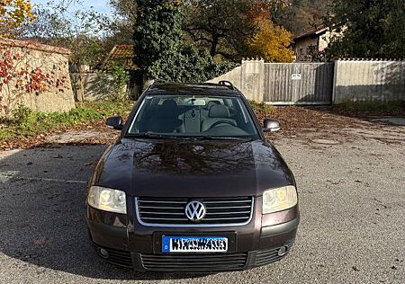 VW Passat Variant Volkswagen 2.0TDI Basis Variant Basis