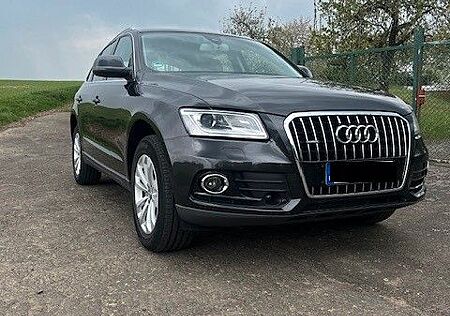 Audi Q5 2.0 TDI S tronic quattro -
