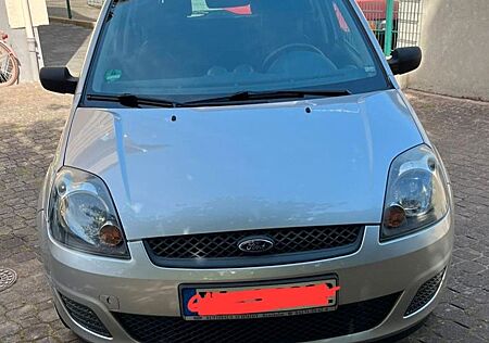 Ford Fiesta 1,3 44 kW Style Style