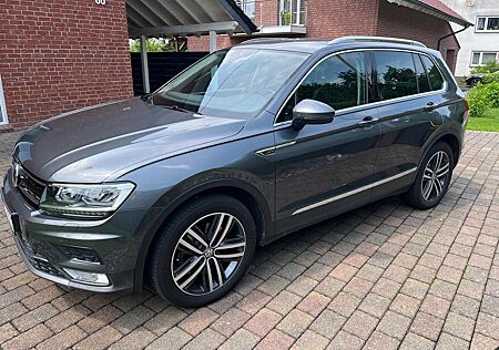 VW Tiguan Volkswagen 2.0 TSI 132kW DSG 4MOTION Highline Hi...