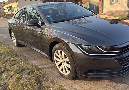 VW Arteon Volkswagen 2.0 TSI OPF DSG Elegance Elegance