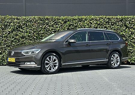 VW Passat Variant Volkswagen 1.8 TSI HIGHLINE FACELIFT, PANO,
