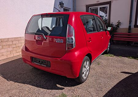 Daihatsu Sirion 1.0 -
