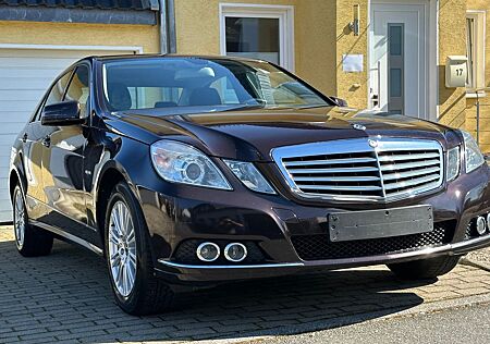 Mercedes-Benz E 200 CGI BlueEFFICIENCY ELEGANCE ELEGANCE