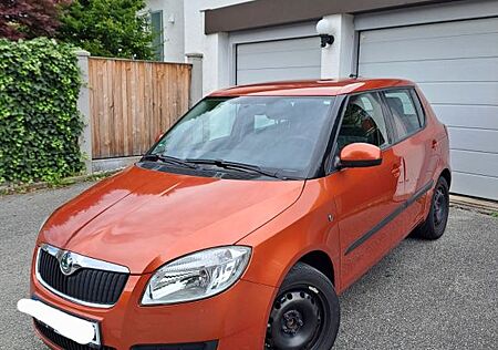 Skoda Fabia 1.6 Ambiente TÜV NEU