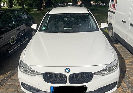 BMW 330d xDrive Touring Advantage Automatic Adva...