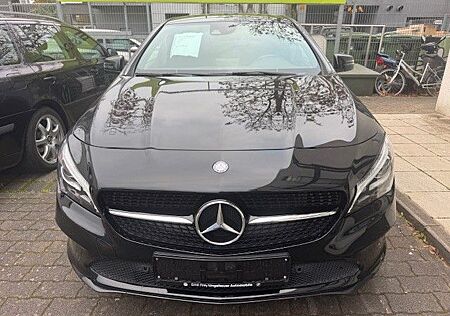 Mercedes-Benz CLA 200 / LED / Night-Paket / NAVI /