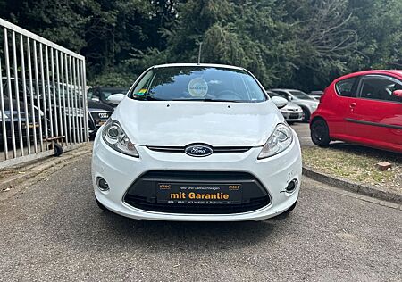 Ford Fiesta Titanium*Tüv Neu*Klimaanlage*Parkhilfe*