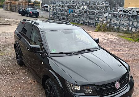 Fiat Freemont 2.0 16V Multijet Autom Allrad Black...