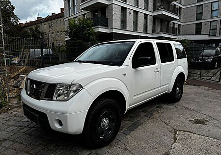 Nissan Pathfinder 2.5 dCi Comfort 7Sitzer*Klima*