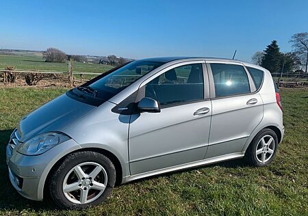 Mercedes-Benz A 160 CDI ELEGANCE BlueEFFICIENCY ELEGANCE