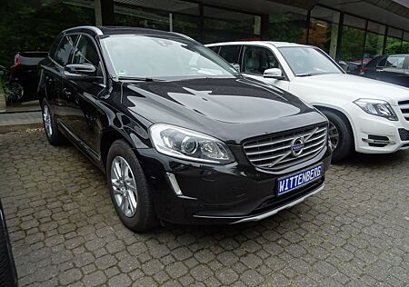 Volvo XC 60 XC60 D4 2.4 Summum AWD PANO KAMERA