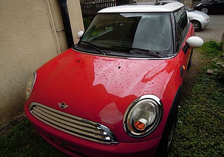 Mini Cooper 1.6 mit Glasdach