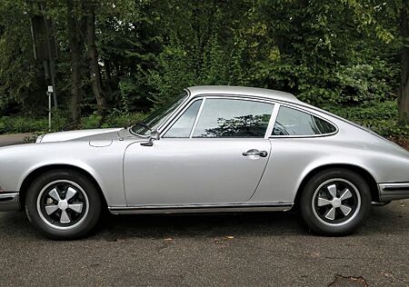 Porsche 911 Urmodell 911 T - 1972, Oelklappe, Numbermatching