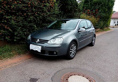 VW Golf Volkswagen V 5 1.9 TDI DPF Tour