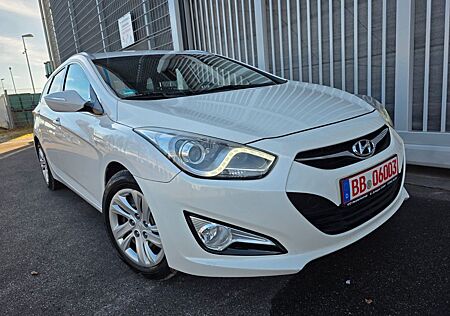 Hyundai i40 /GARANTIE/TÜV NEU/PDC/135PS/TEMP./KLIMA