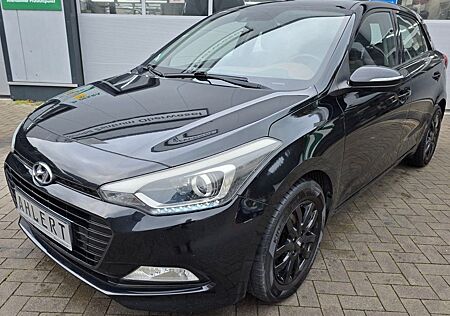 Hyundai i20 blue Style