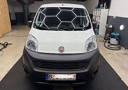 Fiat Fiorino Kasten Euro 6 58tkm TÜV Klima