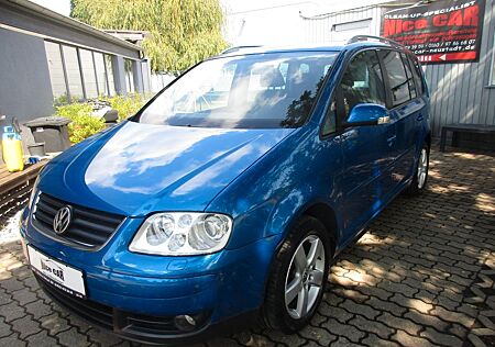 VW Touran Volkswagen Highline,2,0,Klimaautomatik,SHZ,1.Hand.