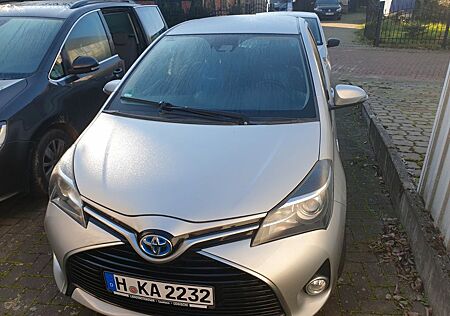 Toyota Yaris 1,33-l-Dual-VVT-i CVT Style Style