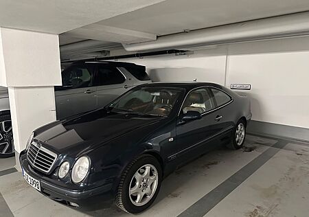 Mercedes-Benz CLK 320 Sammlerzustand, Kein Rost, TÜV