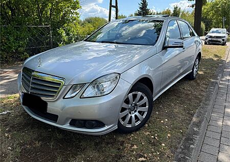 Mercedes-Benz E 220 CDI BlueEFFICIENCY -