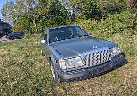 Mercedes-Benz E 250 E250 W124 2,5 Turbo Diesel H-Kennzeichen AHK