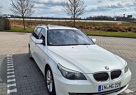 BMW 535d A touring LCI Pano AHK SH Leder Individual