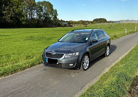 Skoda Octavia 1.6 TDI Green tec DSG Style Combi Style