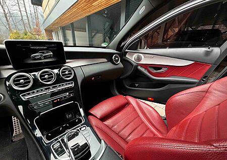 Mercedes-Benz C 300 T AMG Line Pano Navi LED Kamera Burmester