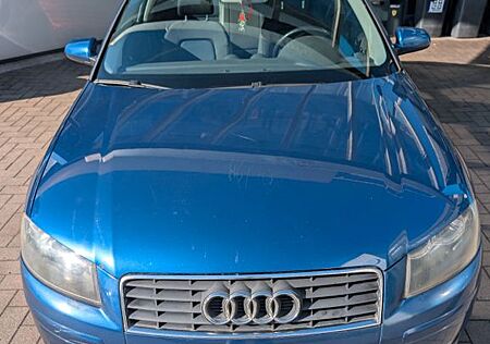 Audi A3 1.6 Ambiente *Klima *Alu-Felgen