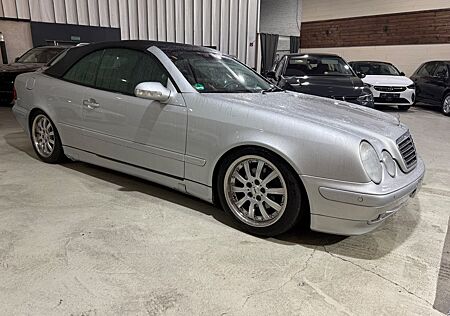 Mercedes-Benz CLK 200 Elegance Cabrio