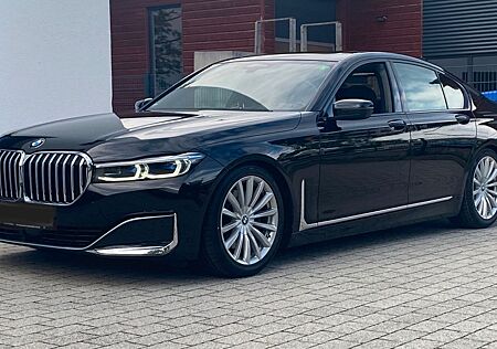 BMW 730d xDrive - Laser, Mass., Ferng.Parken, Rollos