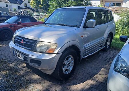 Mitsubishi Pajero 3,2 DI-D Avance Avance