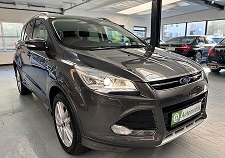 Ford Kuga Individual 4x4 SYNC-SONY PDC SCHECKHEFT AHK